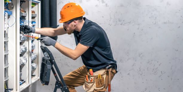 Best Industrial Electrical Services  in Windsor, IL