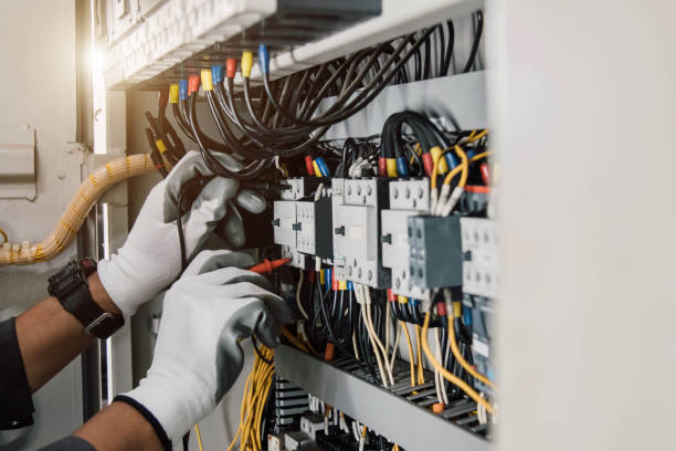 Best Local Electrician Companies  in Windsor, IL